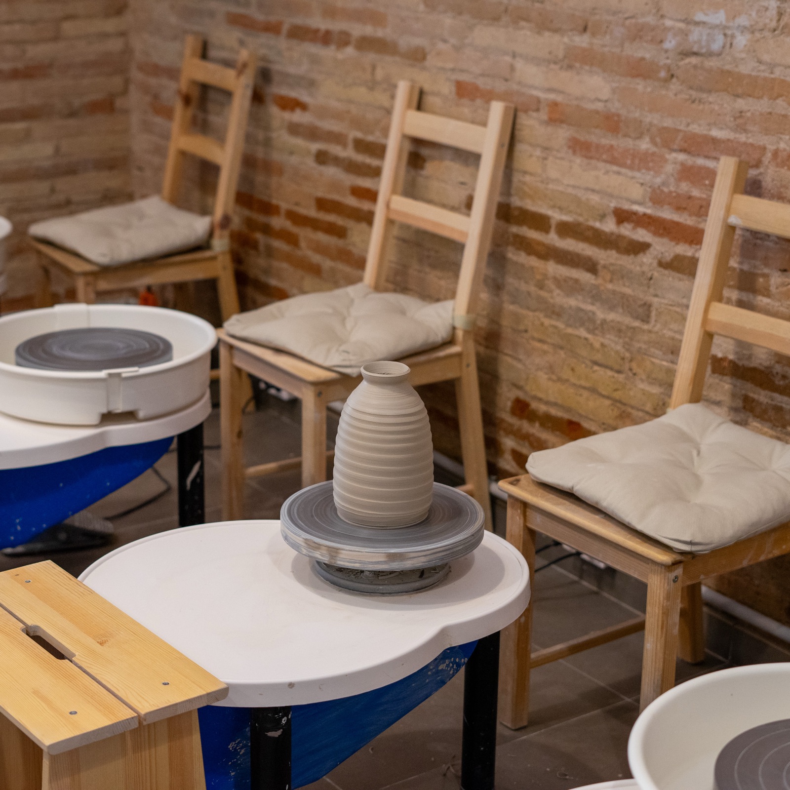 Crea tu jarrón — taller de cerámica La Torreta, Barcelona